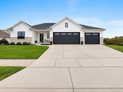 928 Mendota Dr