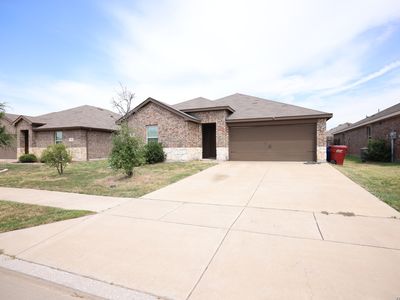 904 Basswood Ln