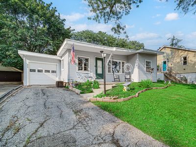 Property at 909 Pershing Dr, Wauconda, IL