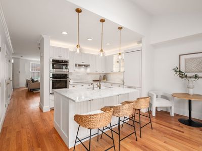 64 Constitution Rd #64