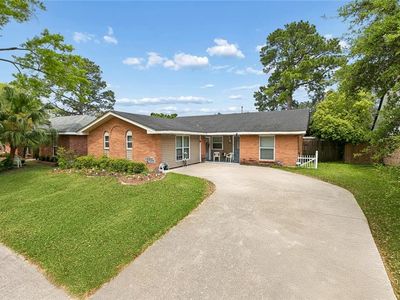 5700 Albany Ct