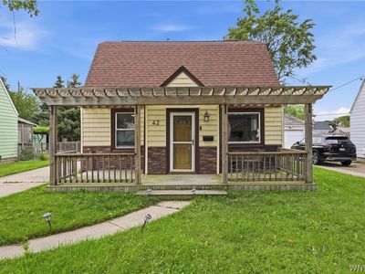 42 Lindbergh Ct