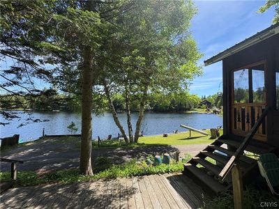 17 Sixth Lake Rd