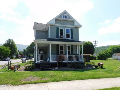 199 Main St