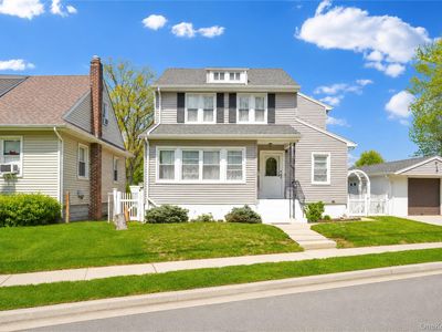 62 Leaman Place