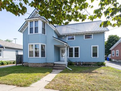 614 N Superior St