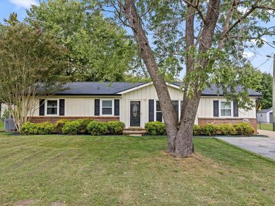 1389 Meadowood Dr