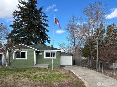 1517 Roosevel Avenue