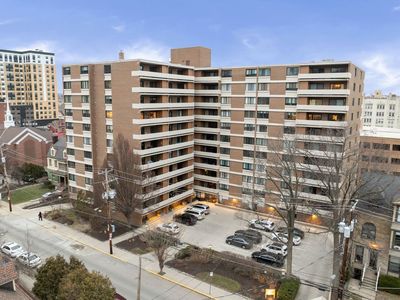 220 N Dithridge St APT 803