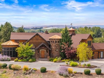 721 Selah Ridge Drive