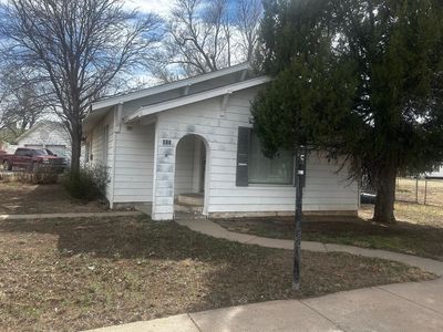 811 Main St