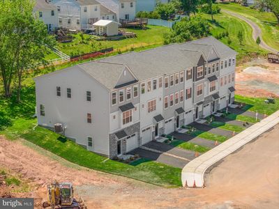 300 E Sawyer Ct