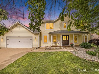 1090 Woodspointe Dr SW