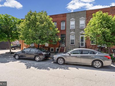 1456 Andre St