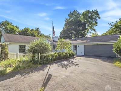 320 Sandhill Rd