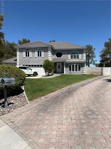 18 Hummingbird Cir