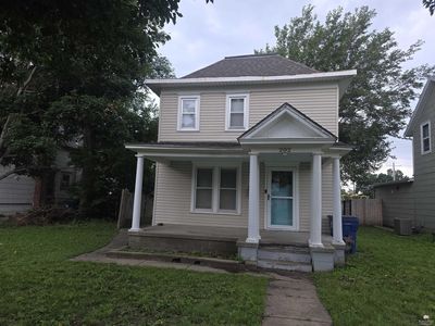 202 E 1st St