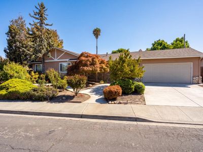 3444 Kenyon Dr