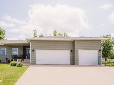 Property at 1521 10th St SW, Jamestown, ND