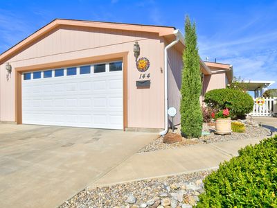 144 Sunrise Bluffs Dr