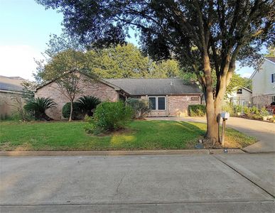 1930 Pepperwood Ln