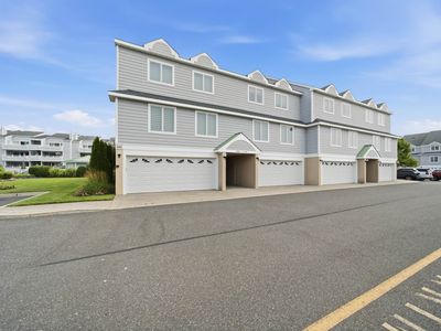 902 Ocean Dr Unit 1401