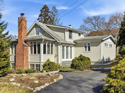 Property at 9 Cottage Grove Avenue, Thornwood, NY