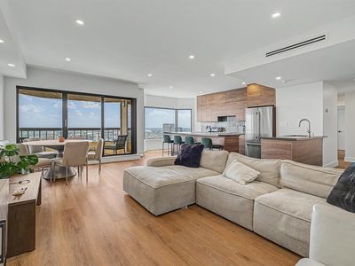 2001 Holcombe Blvd Unit 3305