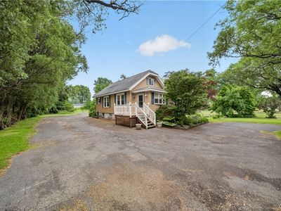 5506 Bear Rd