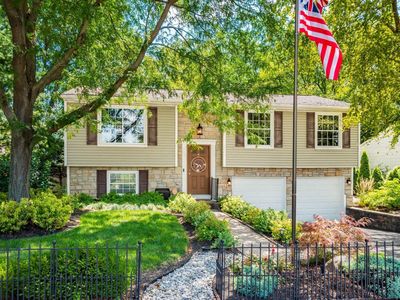 2972 Arrowsmith Dr