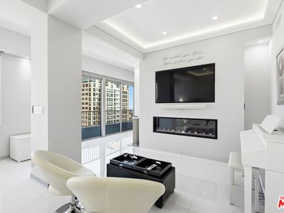 10501 Wilshire Blvd Unit 1007