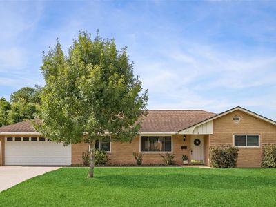 8922 Springview Ln
