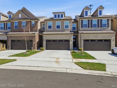 Property at 838 Addison Cir, Commerce Township, MI