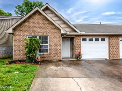 3719 Willow Falls Way