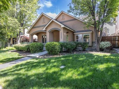 10403 W Brownstone Dr