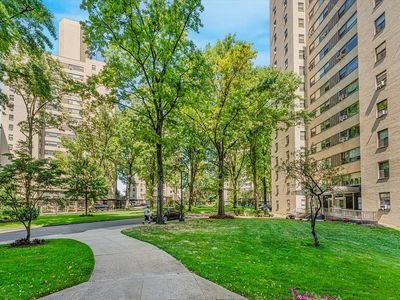 9 Fordham Hill Oval #112E