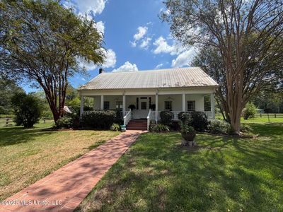 1046 Mullins Ln