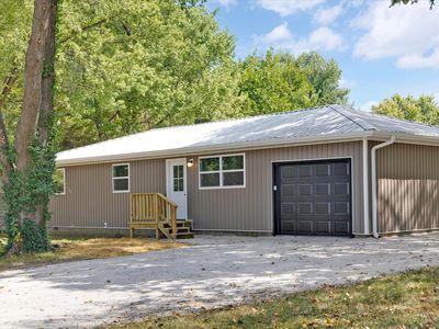 406 W Fairview Street