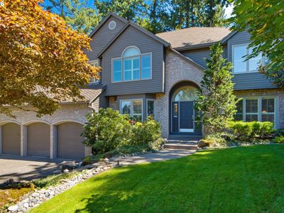808 SW Regency Ter