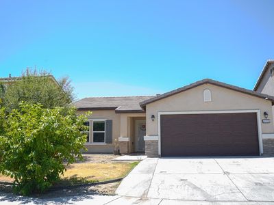 5725 Winnipeg Dr