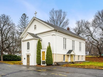 Property at 10 Overlook St, North Grafton, MA