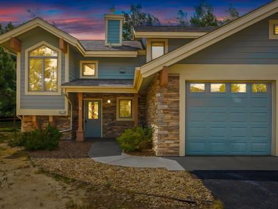861 Crabapple Ln