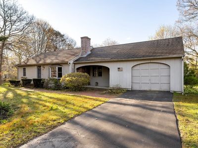 1 Essex Way