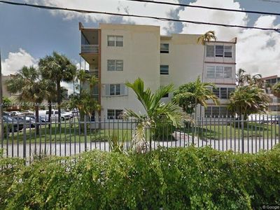 4044 NW 19th St #404