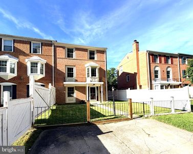 7908 Central Park Cir