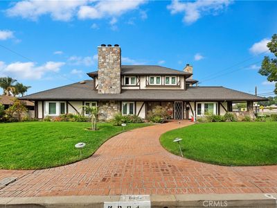3694 Parkside Dr