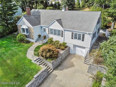 13 Hickory Dr
