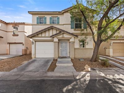 1194 Golden Apple St