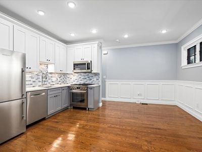104 Beacon St #2