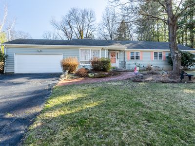 3 Mallard Dr